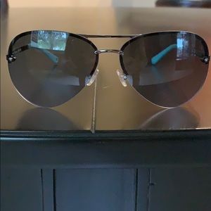 Brand new Women’s Juicy Couture Sunglasses.